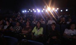 久久微电影在线观看,在线观看，感受时光流转的温馨瞬间